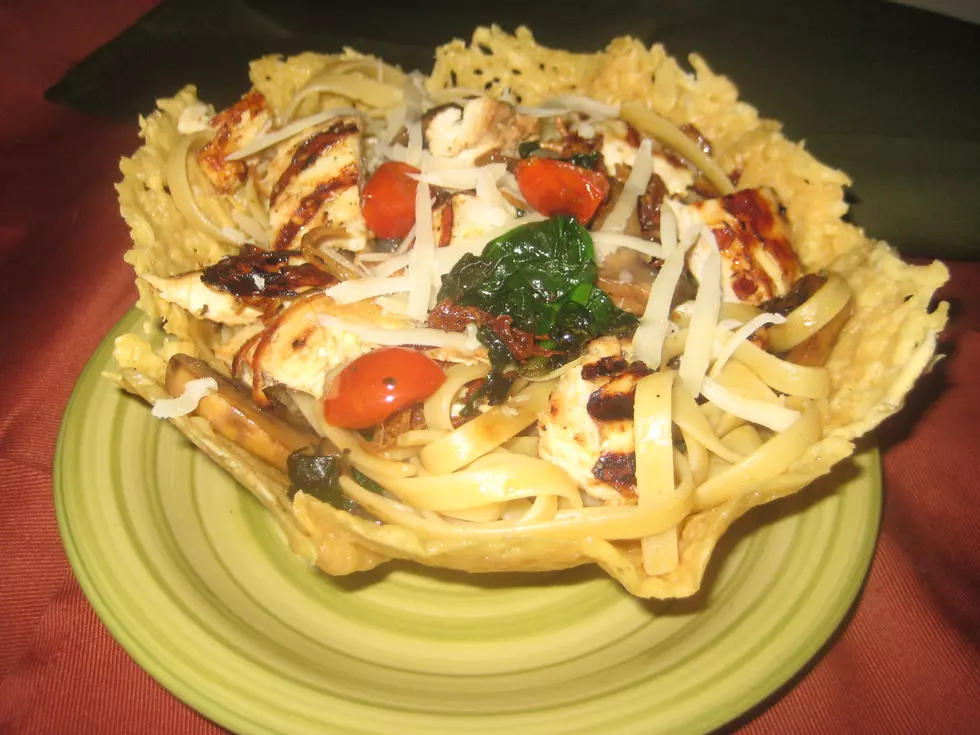 Grilled Chicken Fettuccini in Parmesean Cheese Bowl Recipe