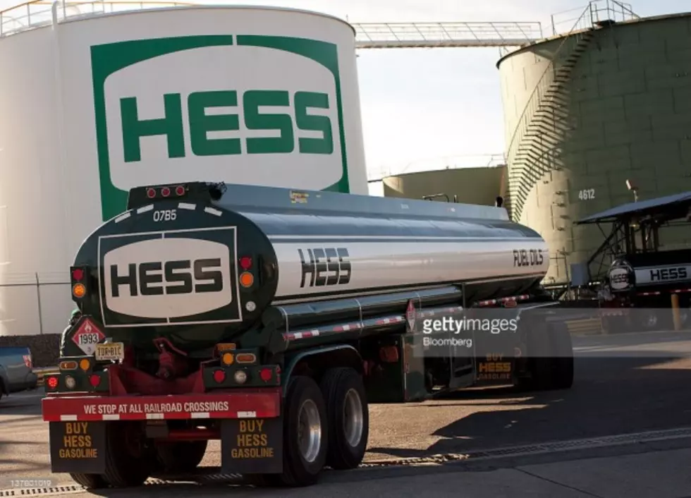 Hess Trucks Roll On