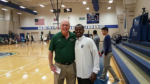 Bearcats Connect With Ave Maria