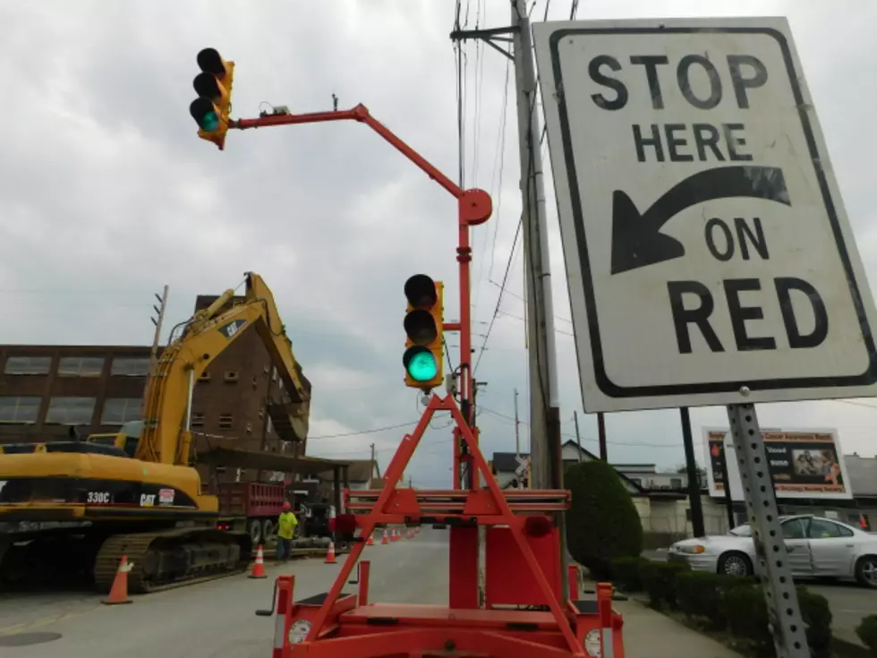 Mysterious Traffic Signal Appears in Johnson City