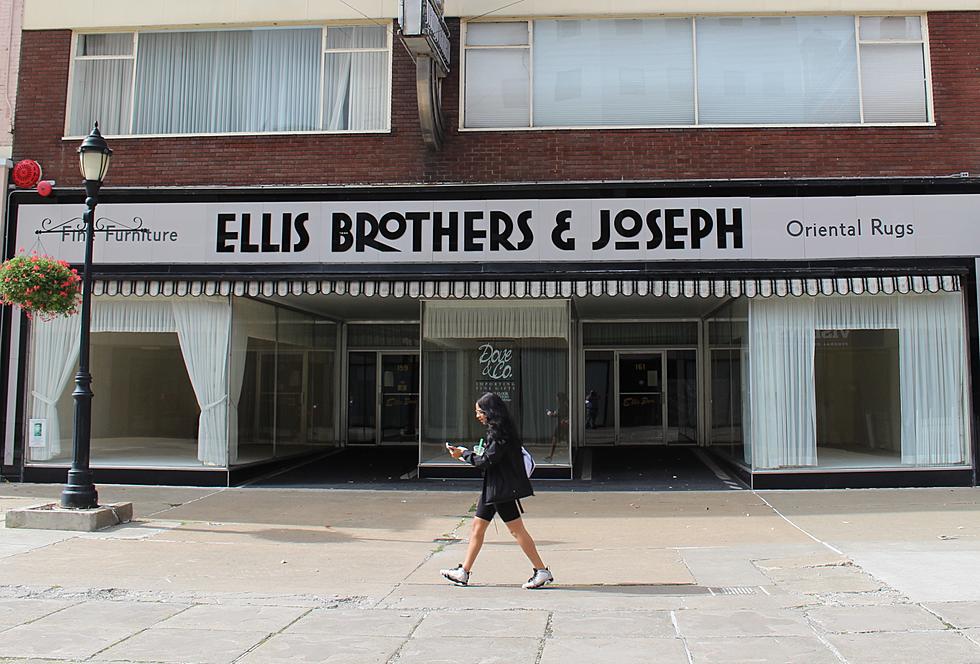 Era Ends: Ellis Brothers Washington Street Store is Closed