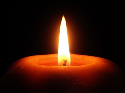 light a candle in remembrance