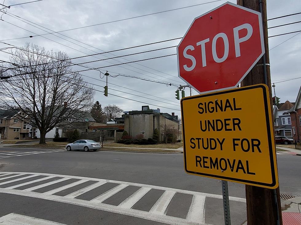 Riverside Drive Traffic Signal May Be Removed