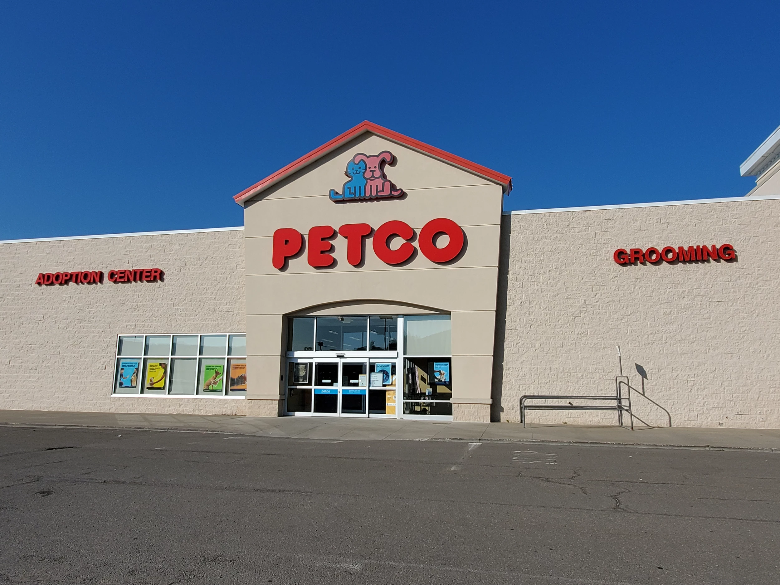 petco-with-adoption-center-atelier-yuwa-ciao-jp