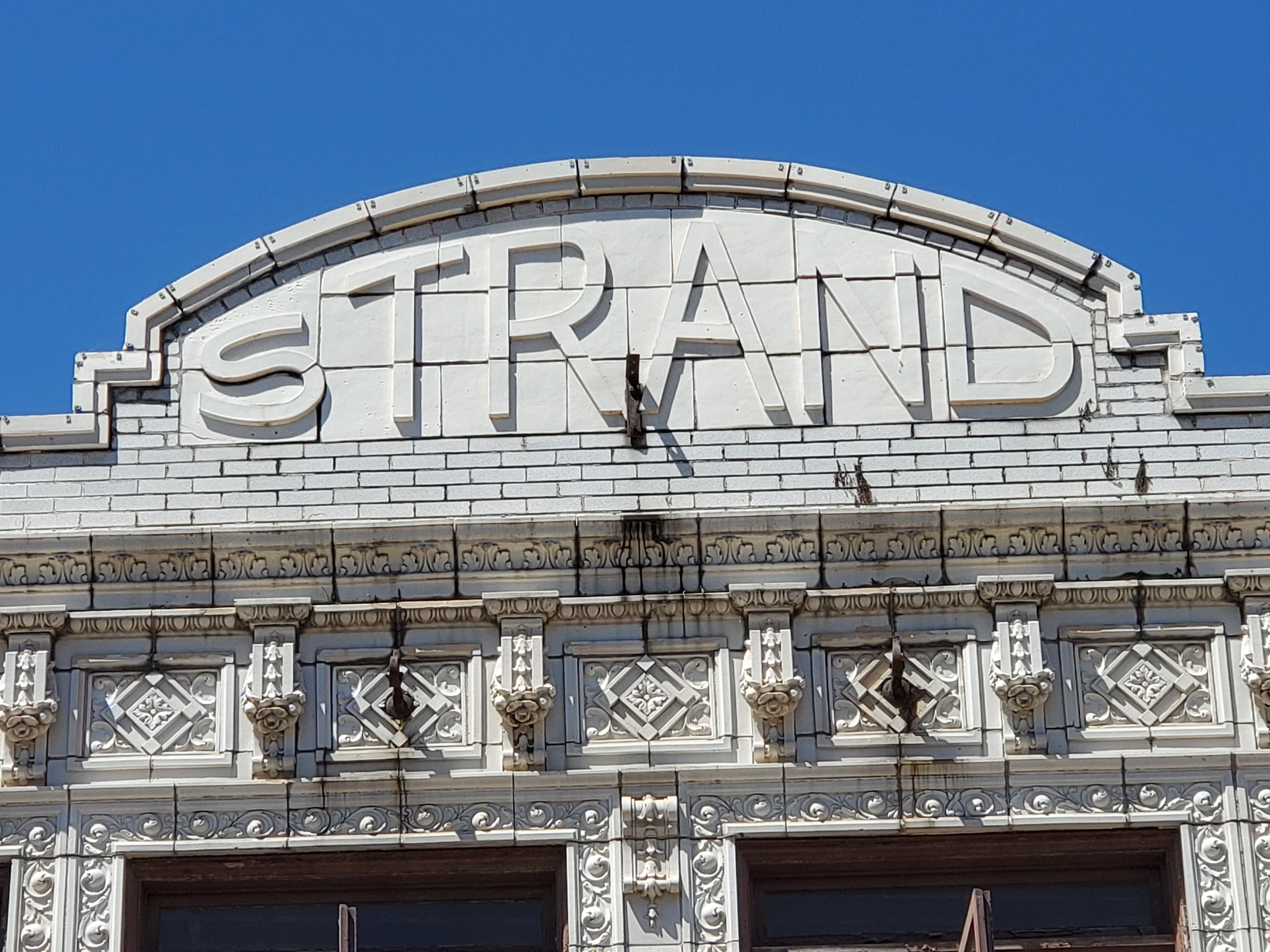 Muslim Airhost Sucking Dick - A New Life: Inside the Strand Theater Before Its Transformation