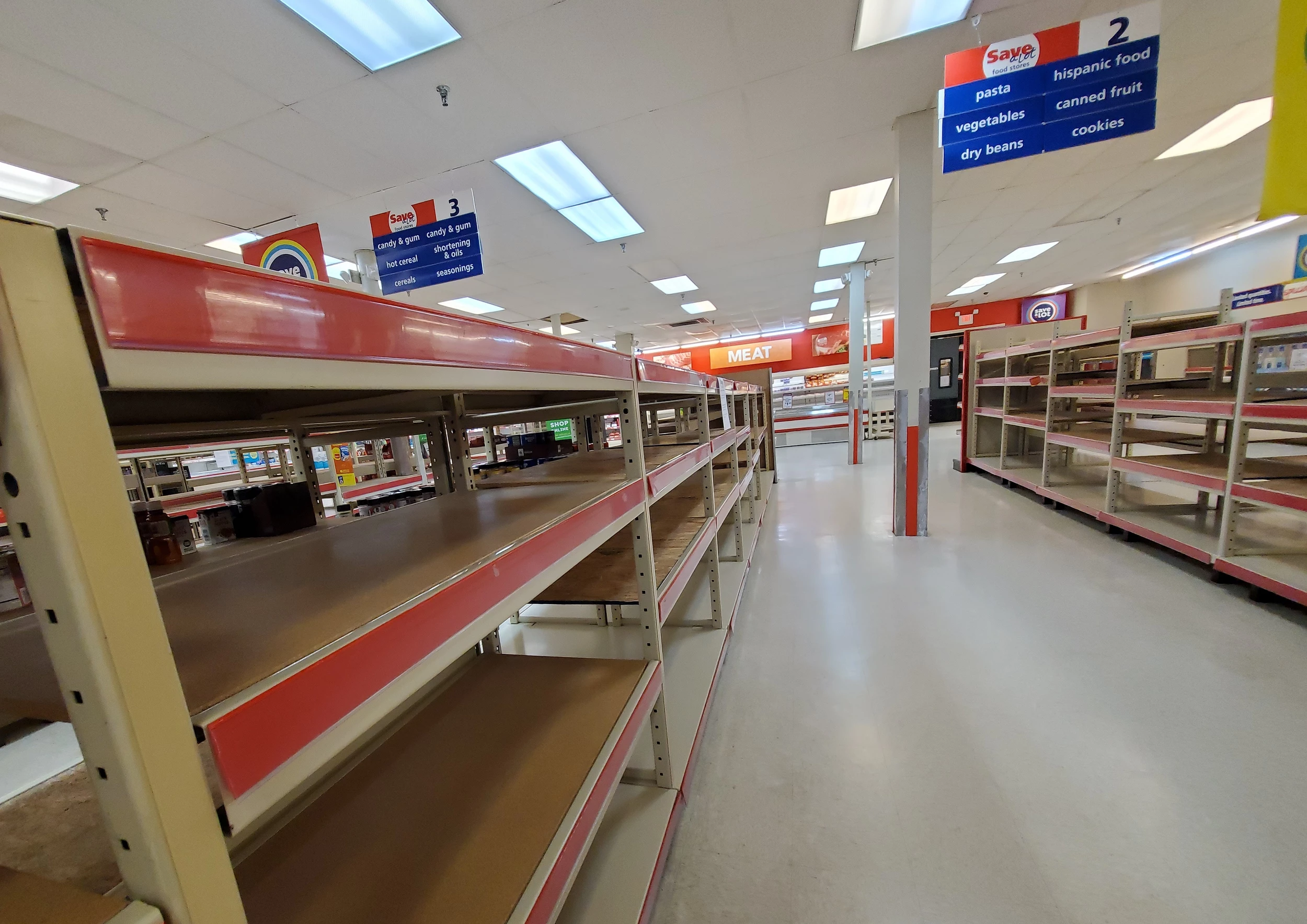 Jon Sina Xxx - Johnson City Supermarket Closing as Neighborhood is Redeveloped