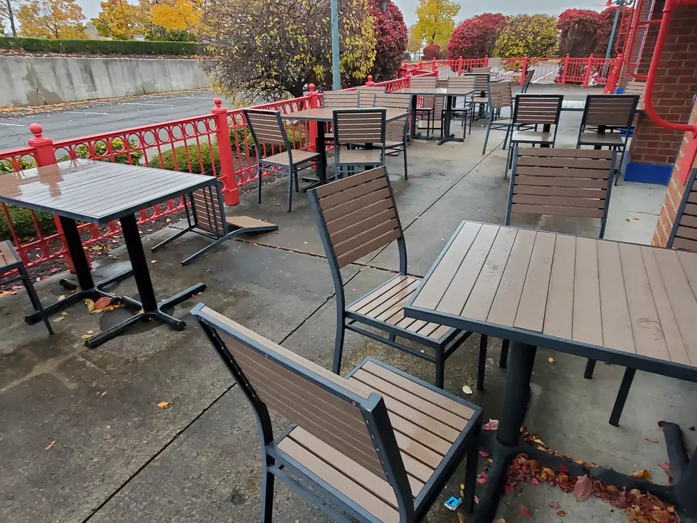 Tables and chairs remained at the Vestal Storming Crab's outdoor dining area on October 26, 2022. (Photo: Bob Joseph/WNBF News)