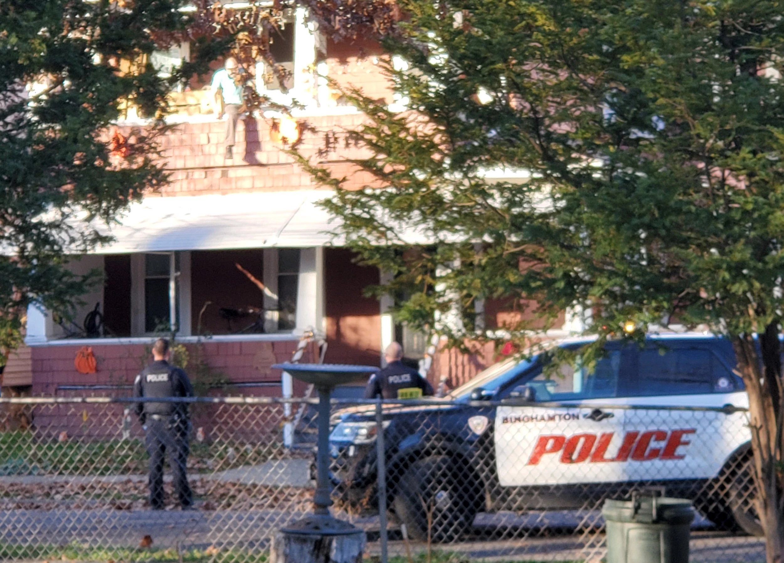 Binghamton Man Accused of Stabbing Neighbor in Head and Neck foto