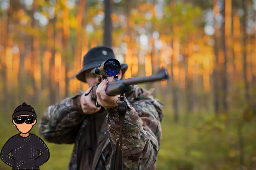 New York Man Impersonates Cop, Steals Rifle From Squirrel Hunters