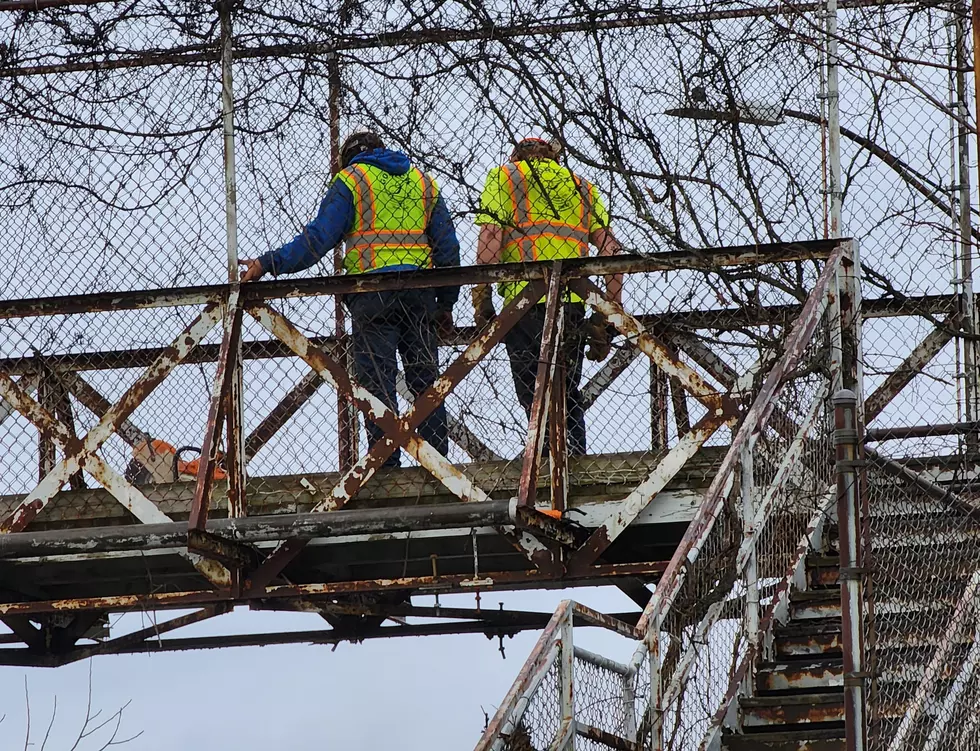 Watson Blvd. Traffic Detoured for IBM Country Club Bridge Removal