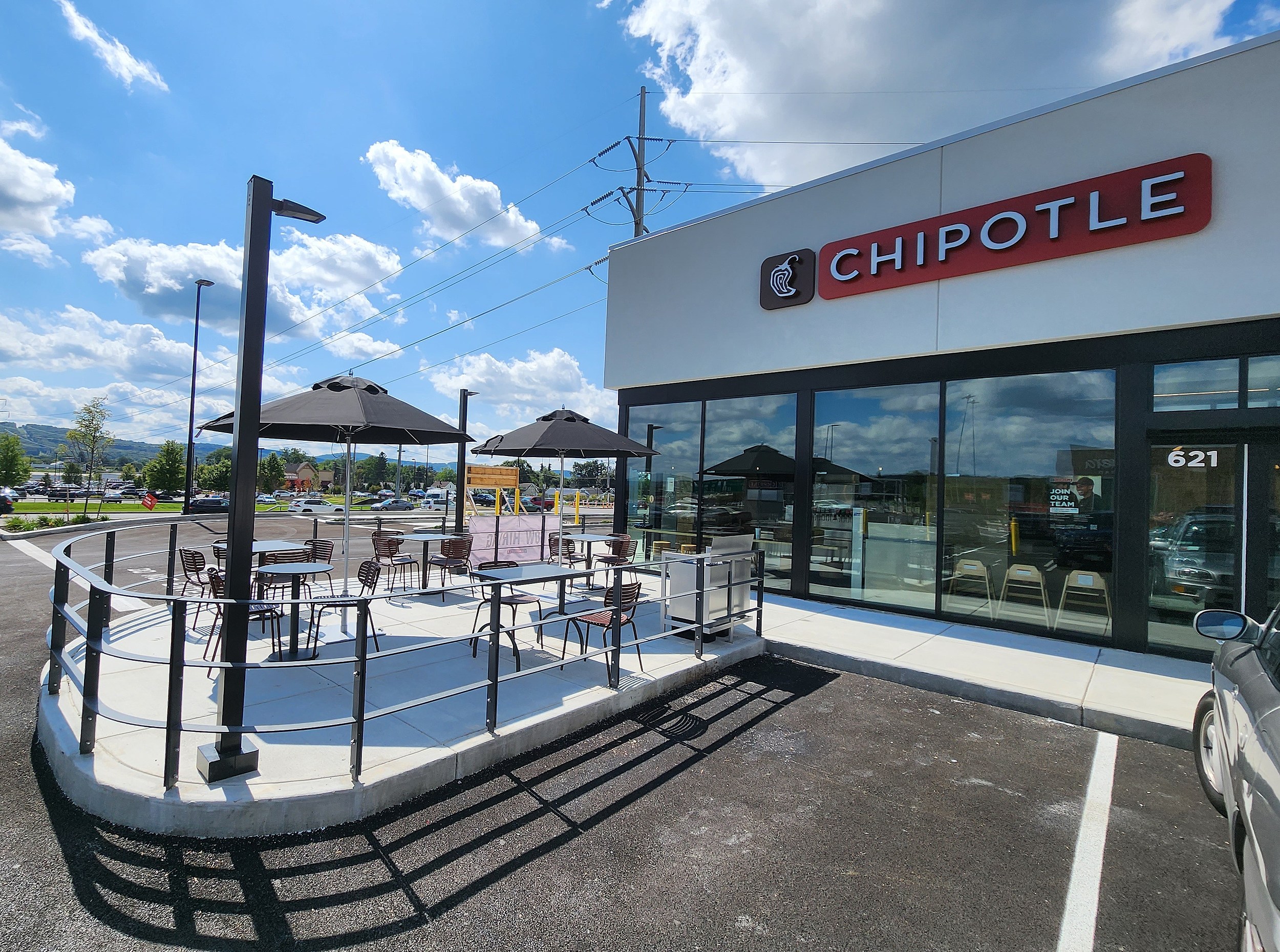 Chipotle, Panera Prepare to Open Restaurants at Oakdale Commons