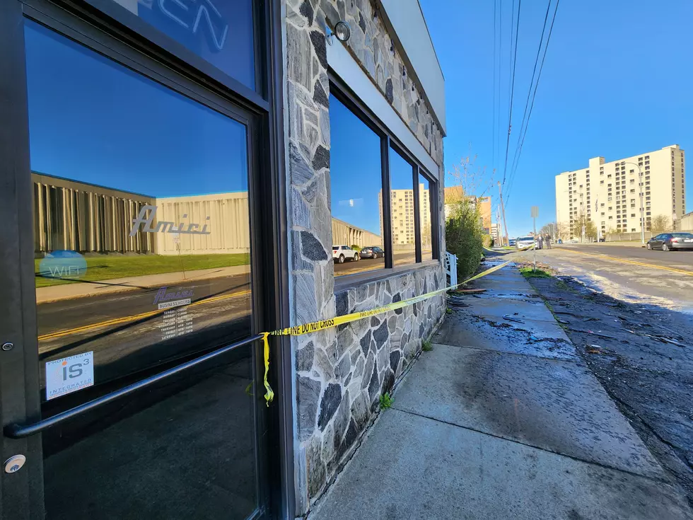 The building housing Amici restaurant at Henry and Fayette streets was not damaged by a fire in two neighboring structures. Photo: Bob Joseph/WNBF News