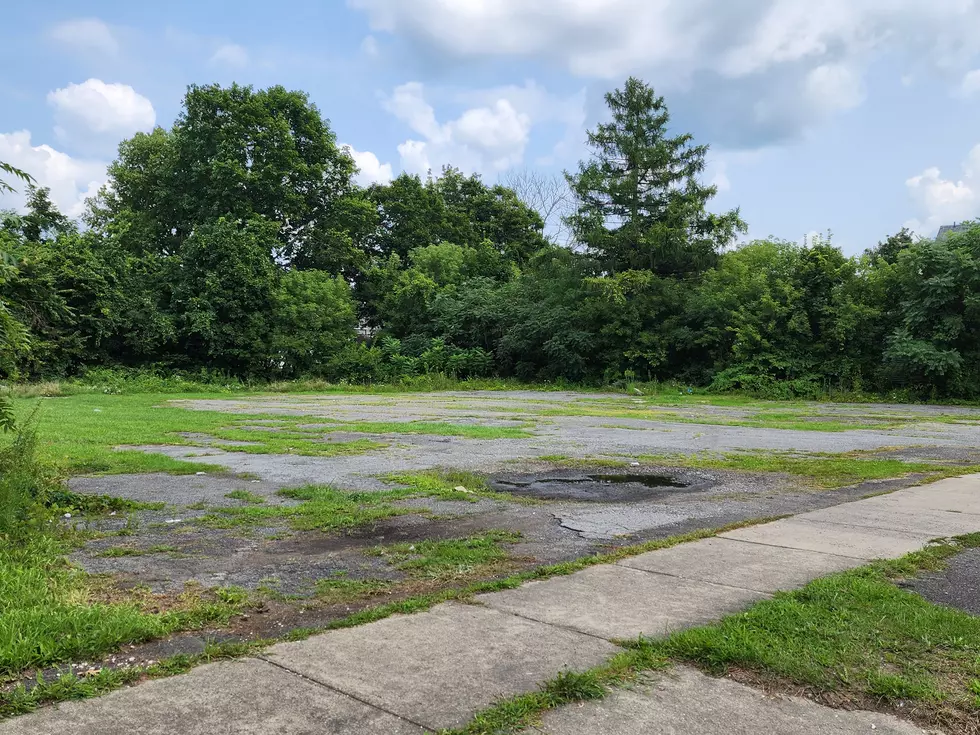 This city-owned property on Dickinson Street once was a 30-car parking lot for a nearby Philadelphia Sales store. (Photo: Bob Joseph/WNBF News)