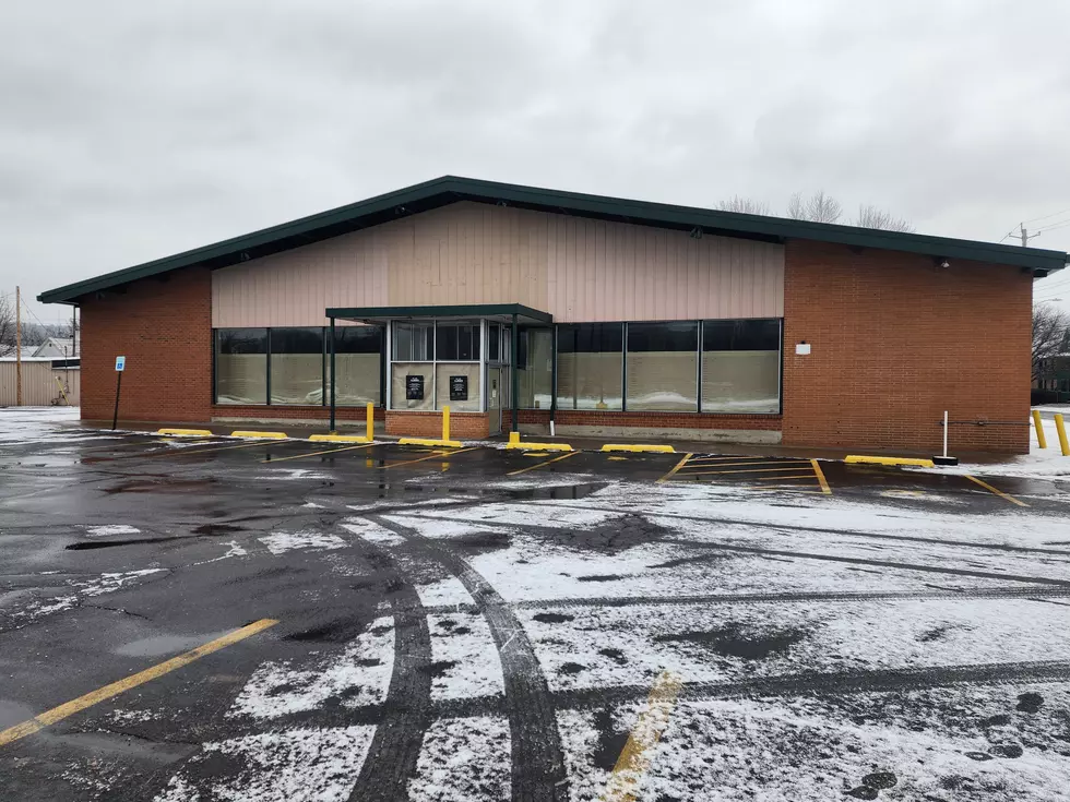 The closed Dick's Sporting Goods 