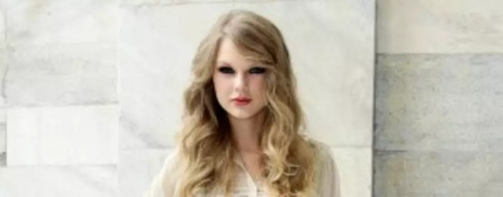 Taylor Swift Sells Over 1 MILLION Copies Of ‘Speak Now’