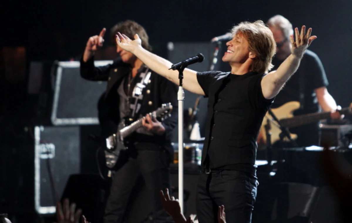 Bon Jovi концерт. Бон Джови поет. Фото Бон Джови концерт 80e. Бон Джови клипы. Bon jovi концерт видео