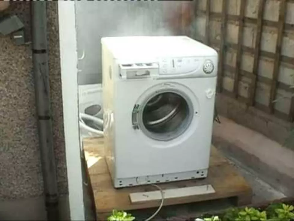 Washing Machine Gets a Lesson in Physics [VIDEO]