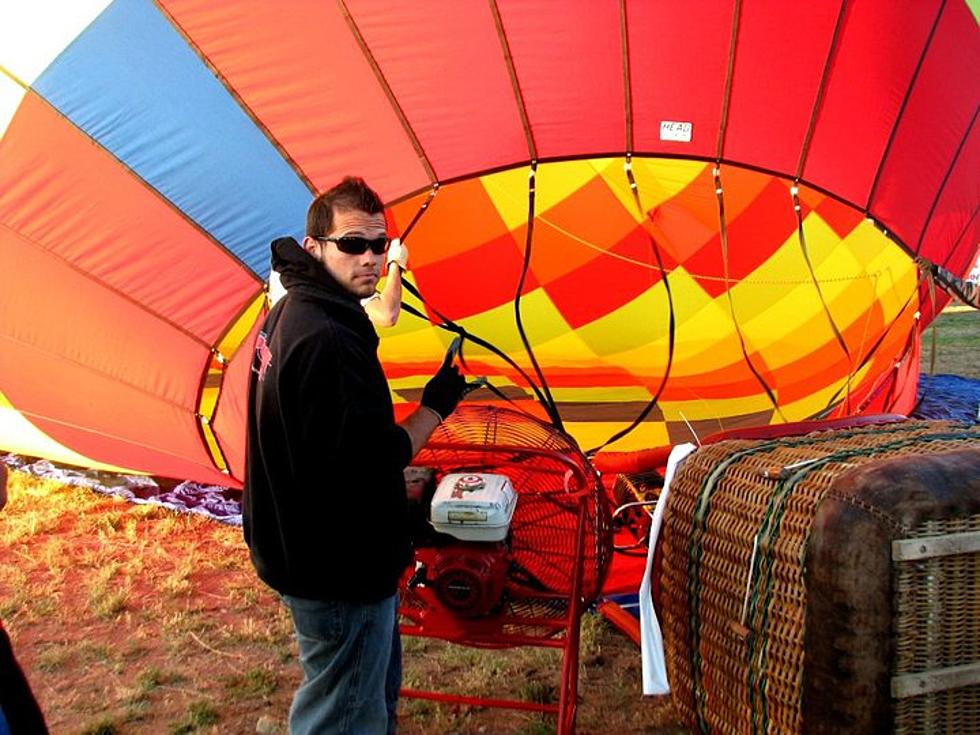 Win A Balloon Ride For Two At This Weekend’s Sweetheart Balloon Rally