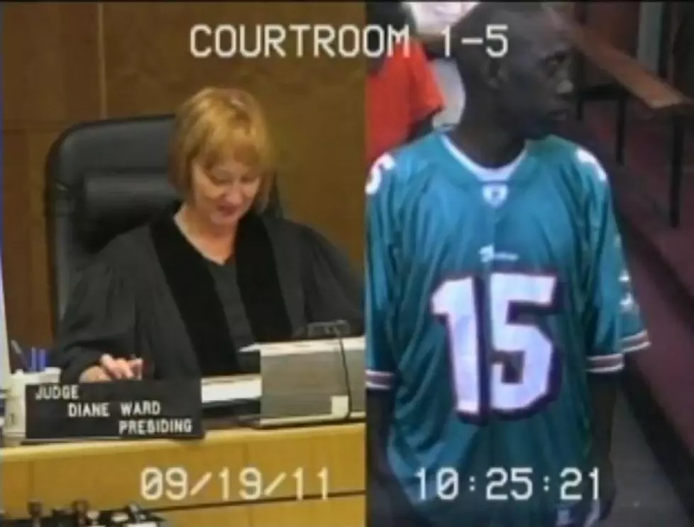 Thief Wears Stolen Dolphins Jersey to Court [VIDEO]- Dumb Criminal of the Day