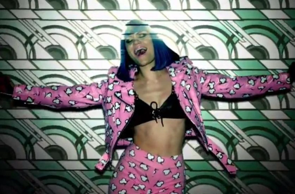 Jessie J – 'Domino' [VIDEO]