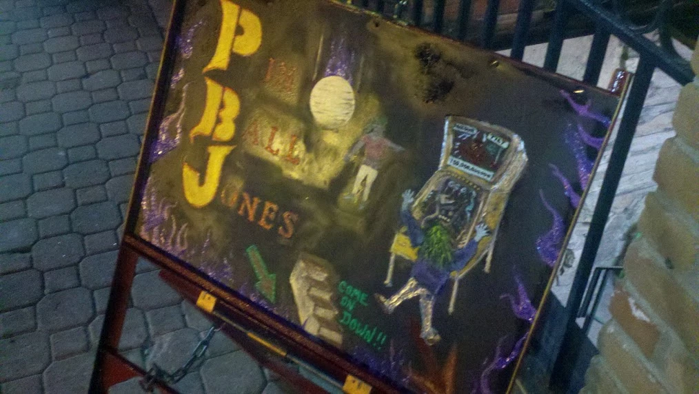 Chipper’s Lanes is Your Pinball Paradise