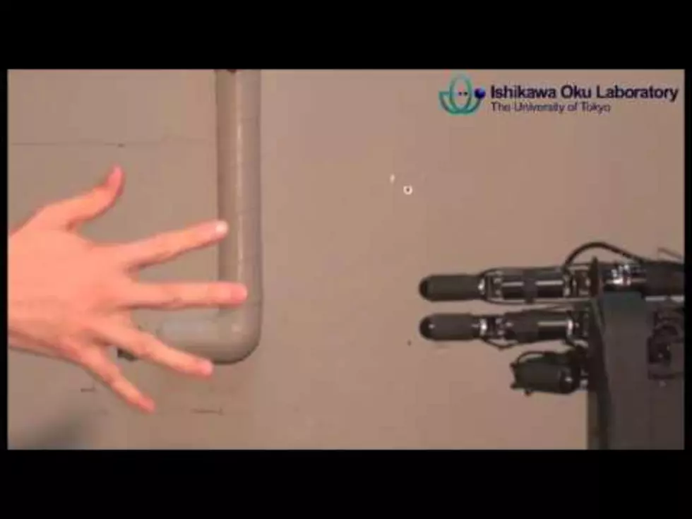Rock, Paper, Scissors Robot Will Never Lose – Stuff That’s Cool [VIDEO]