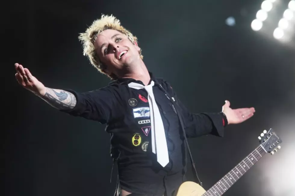 Green Day&#8217;s Billie Joe Armstrong Joing Christina Aguilera On &#8216;The Voice&#8217;
