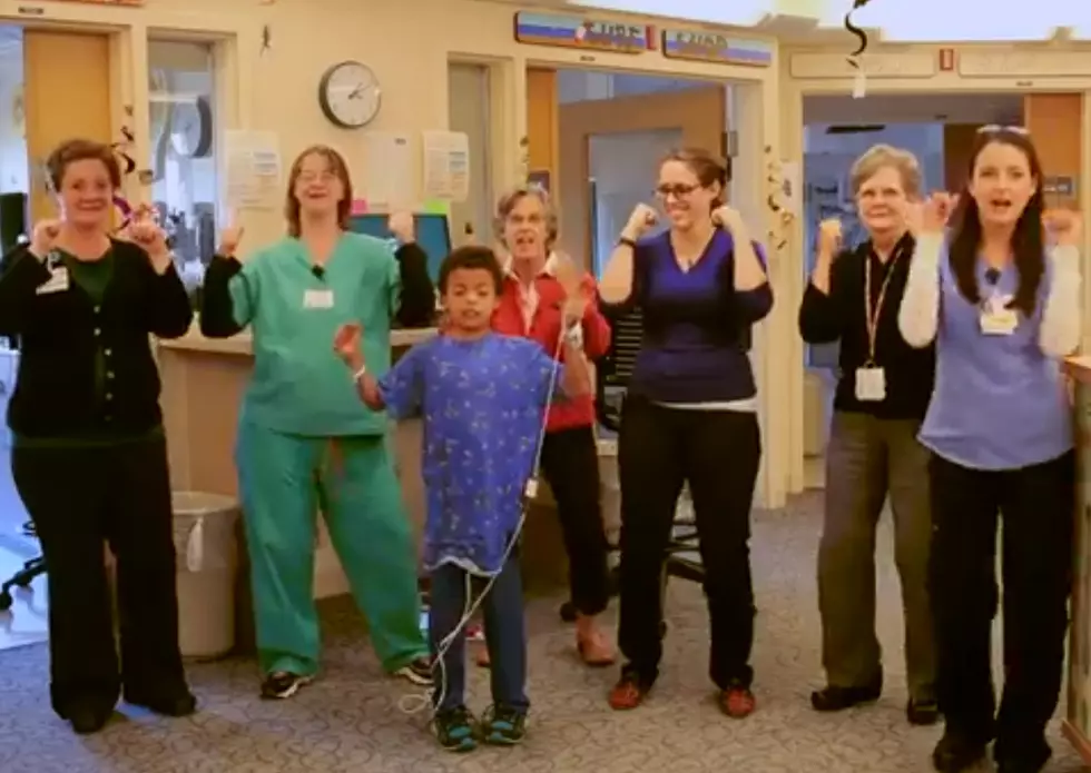 Children’s Hospital At Dartmouth Performs Katy Perry’s ‘Roar’ [VIDEO]