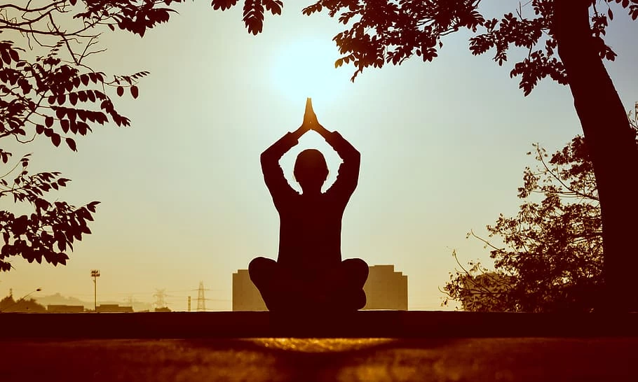 5 Effective Yoga Poses to Get Rid of Seasonal Allergies - Yogkala