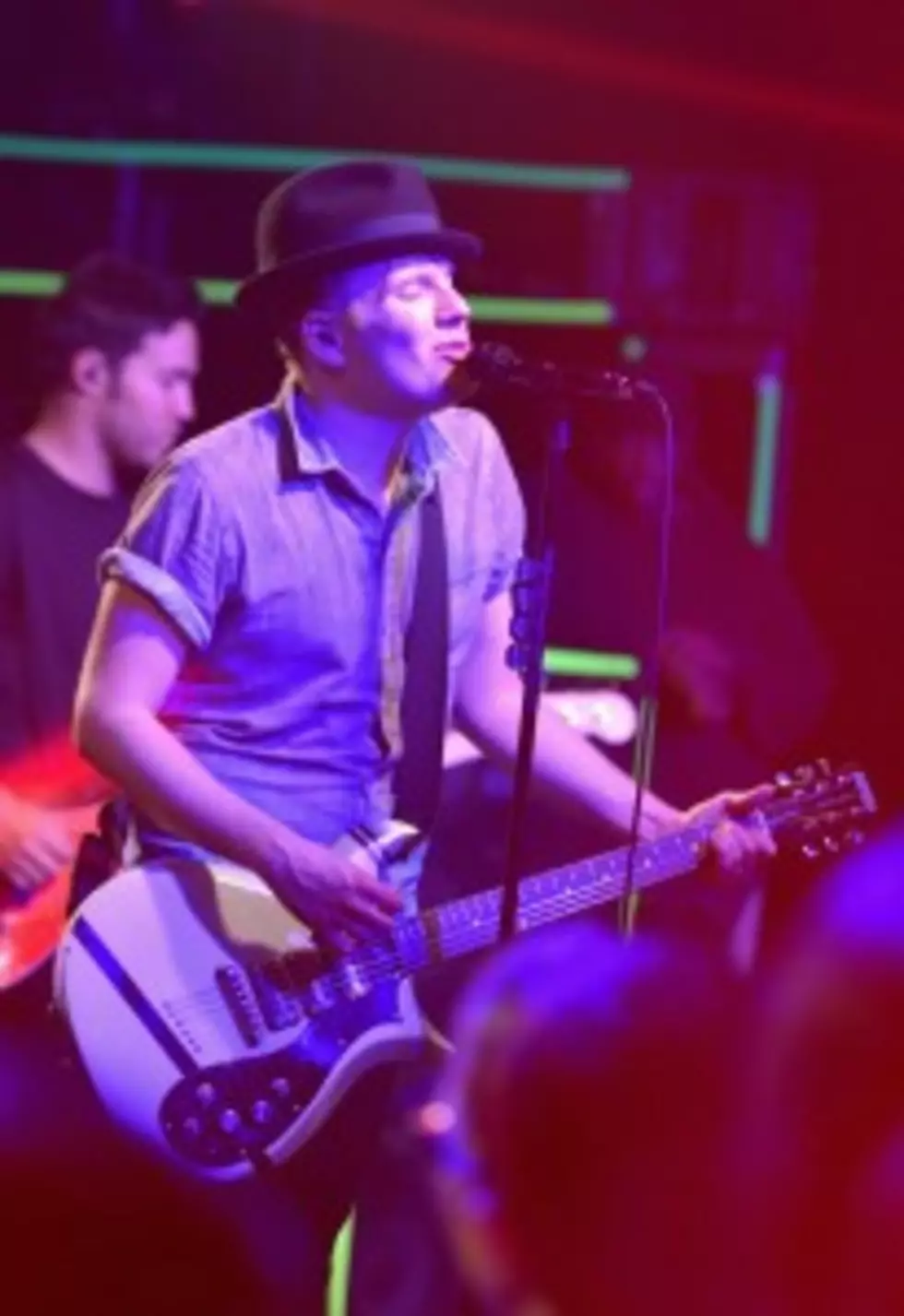 Fall Out Boy New Album &#8216;Save Rock and Roll&#8217; Review