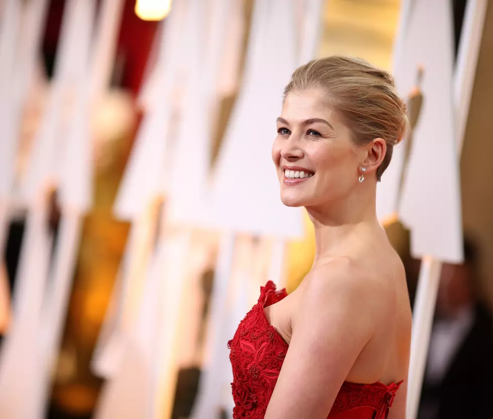 10 Women Who Looked Radiant in Red at the 2015 Oscars