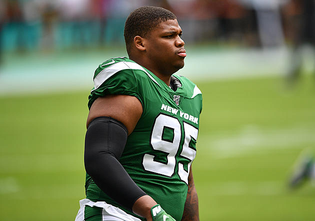 Jets DT Quinnen Williams Arrested for Gun Possession at Airport, Police Say