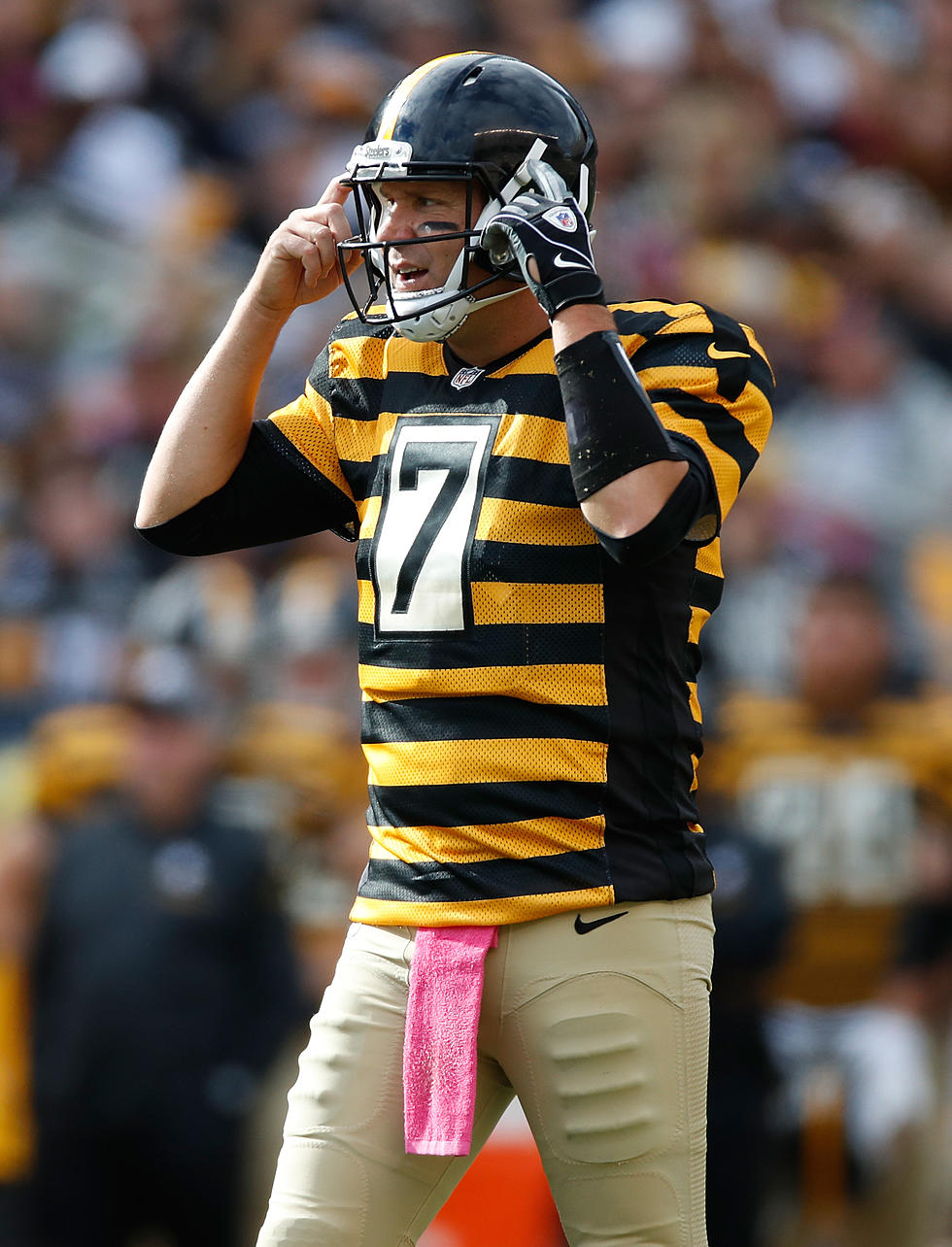 The Absolute Worst Uniforms in NFL History [GALLERY]