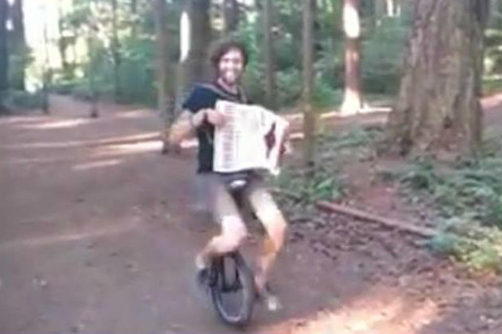 Watch This Guy Play A Tune From Zelda On an Accordion While Riding a Unicycle