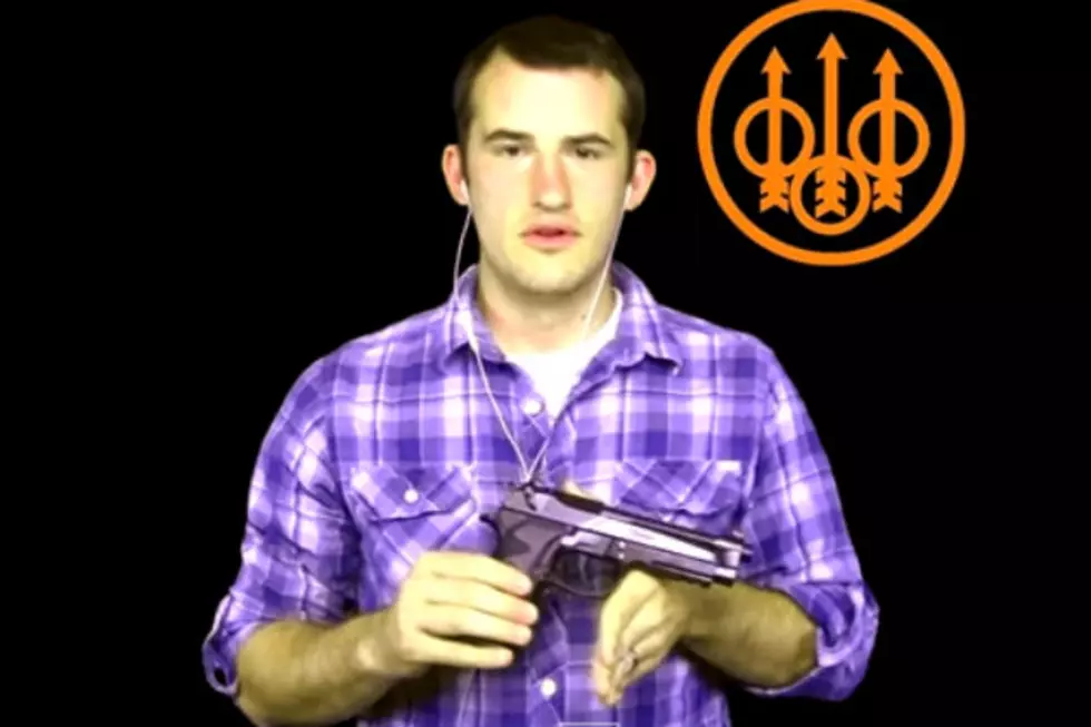 Man Reviews Guns While Using a Speech Jammer [VIDEO]