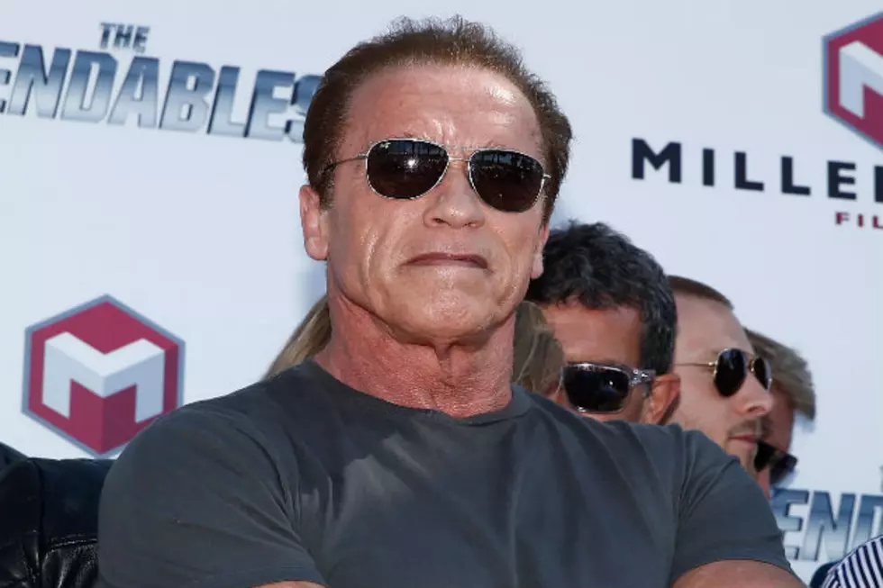 ‘Fartzenegger’ Adds Farts to Classic Arnold Schwarzenegger Movie Scenes [VIDEO]