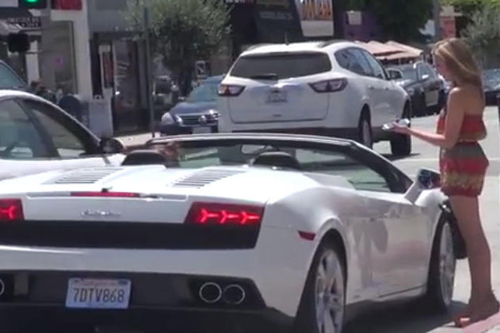 Guy Picks Up Women in a Lamborghini Without Saying a Word [VIDEO]