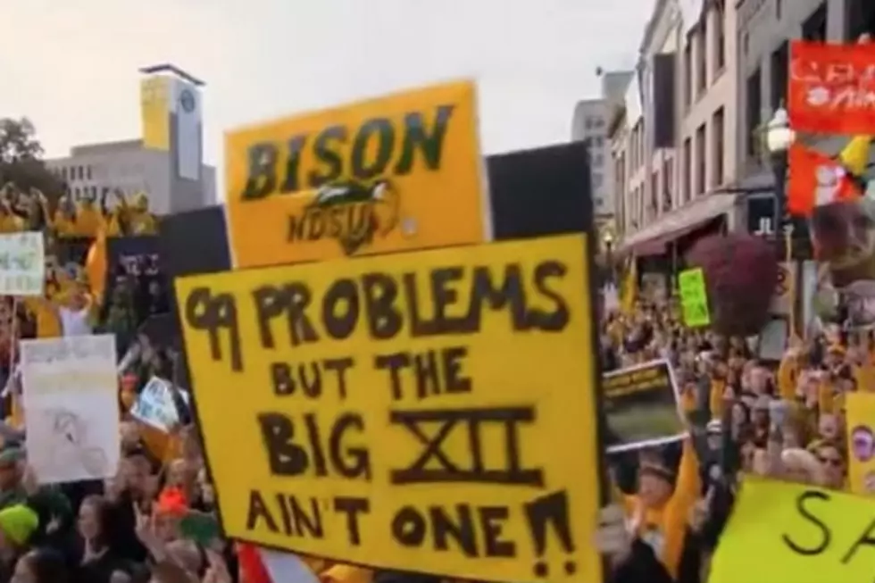The Best Signs from ESPN’s ‘College GameDay’ Broadcast in Fargo [VIDEO]
