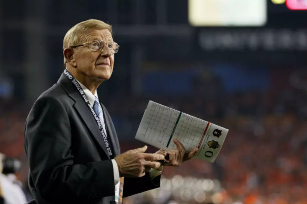 Lou Holtz Speaking in Bismarck