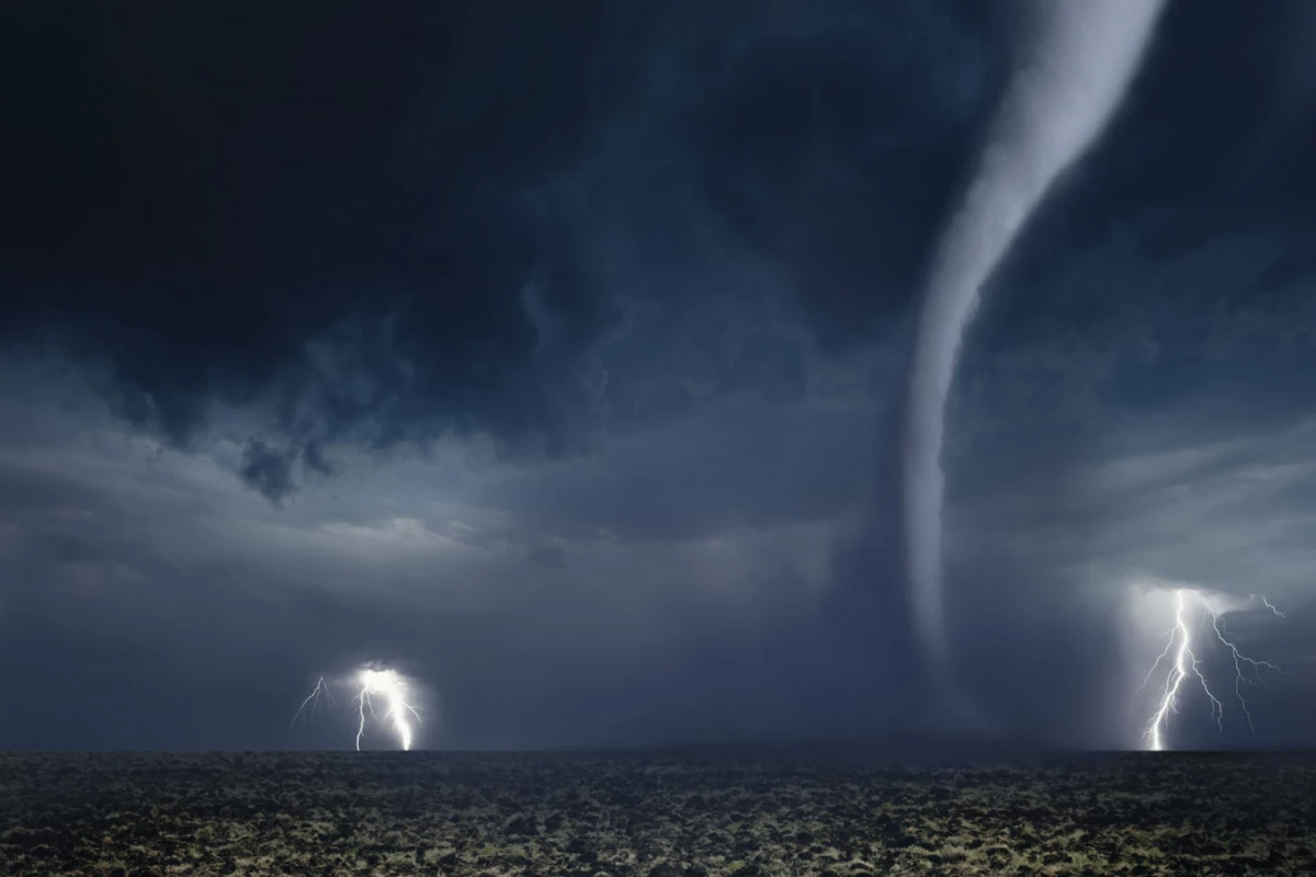 watch-footage-of-tornado-forming-near-kenmare-north-dakota