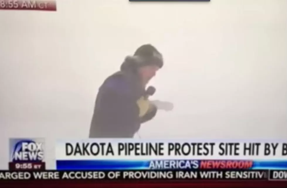 A Fox News Reporter has an ‘Oh Sh*t’ Moment While Fighting the North Dakota Blizzard