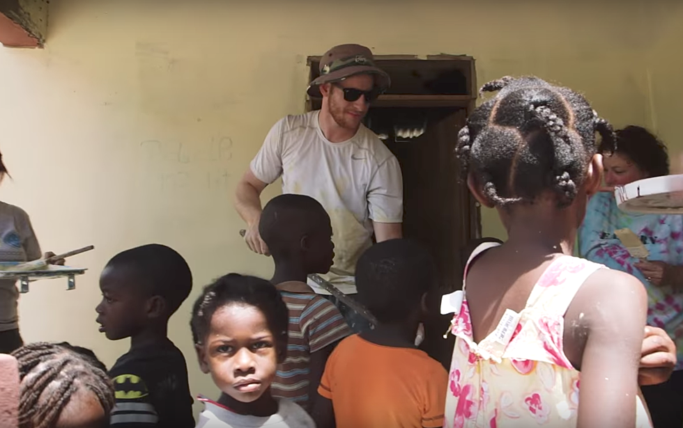 Carson Wentz Takes Mission Trip to Haiti