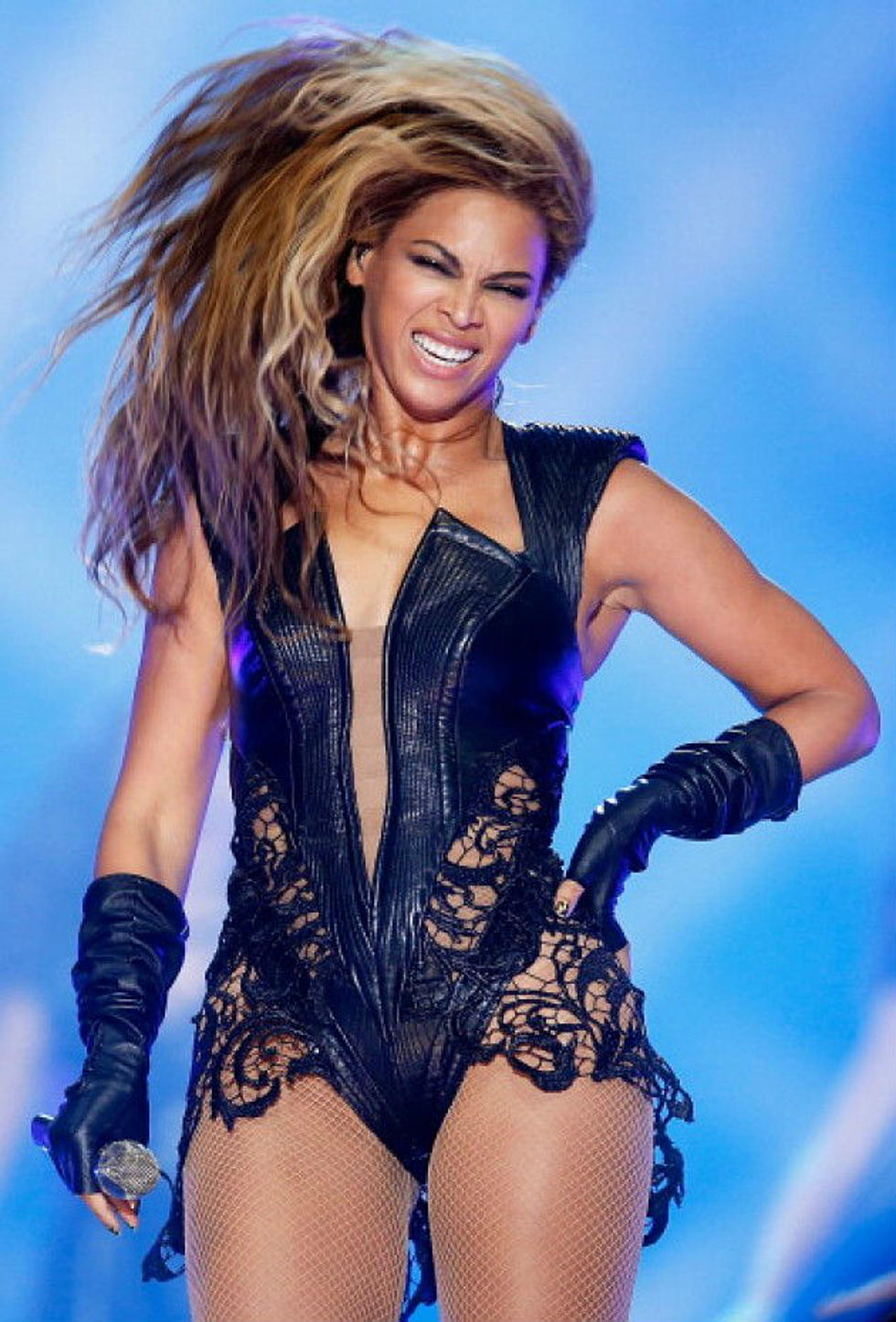 Beyonce’s Publicist Wants the Internet to Magically Erase Her Awkward Face [PHOTOS]