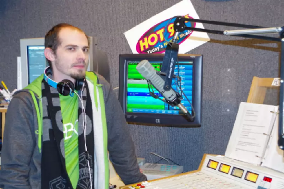 Welcome The Newest Member of HOT 975, Joey Dee!