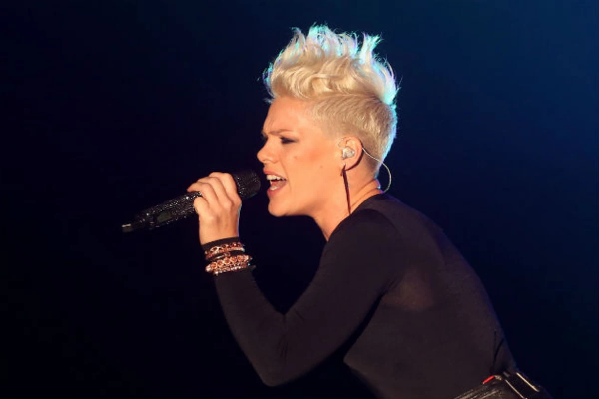 Pink Postpones Fargo Concert Due To Vocal Chord Issues