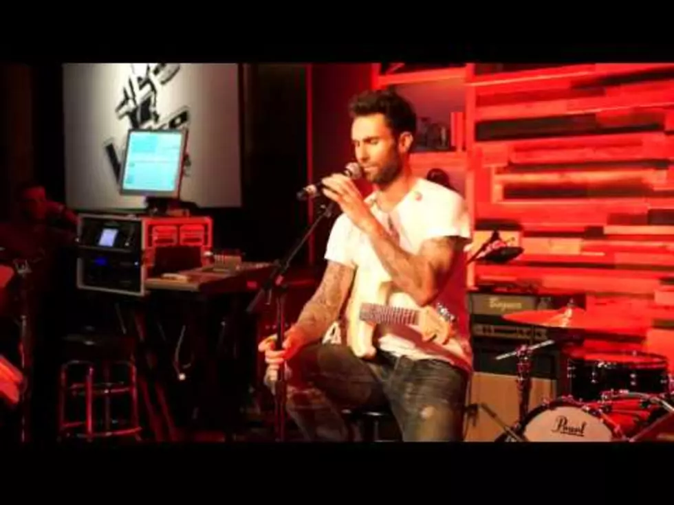 Adam Levine Covers R. Kelly