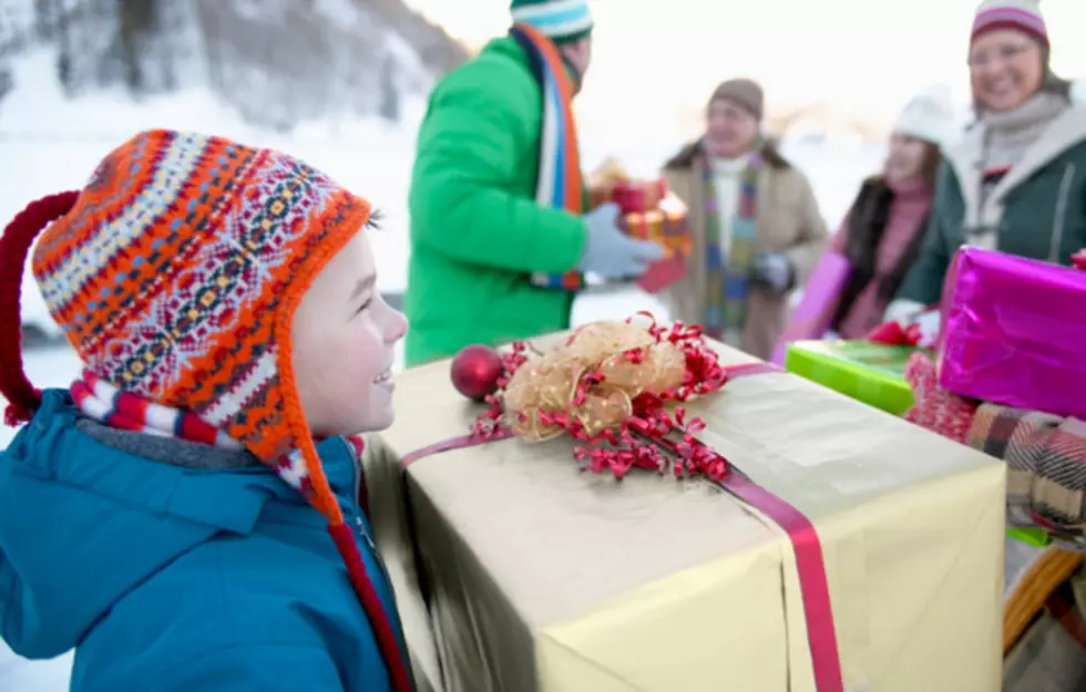 How Much Do North Dakotans Spend on Christmas Gifts?