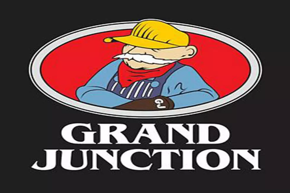 MANDAN'S GRAND JUNCTION OPEN LATE, SERVING BEER