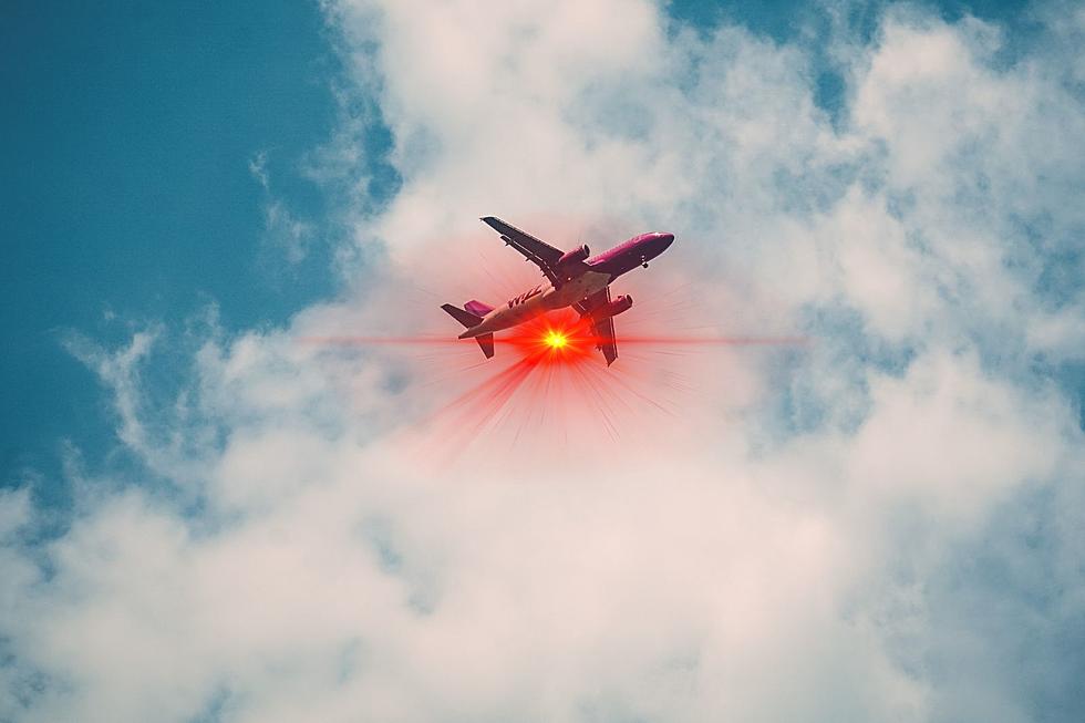 Is It Illegal To Flash A Laser Pointer At A Plane In North Dakota