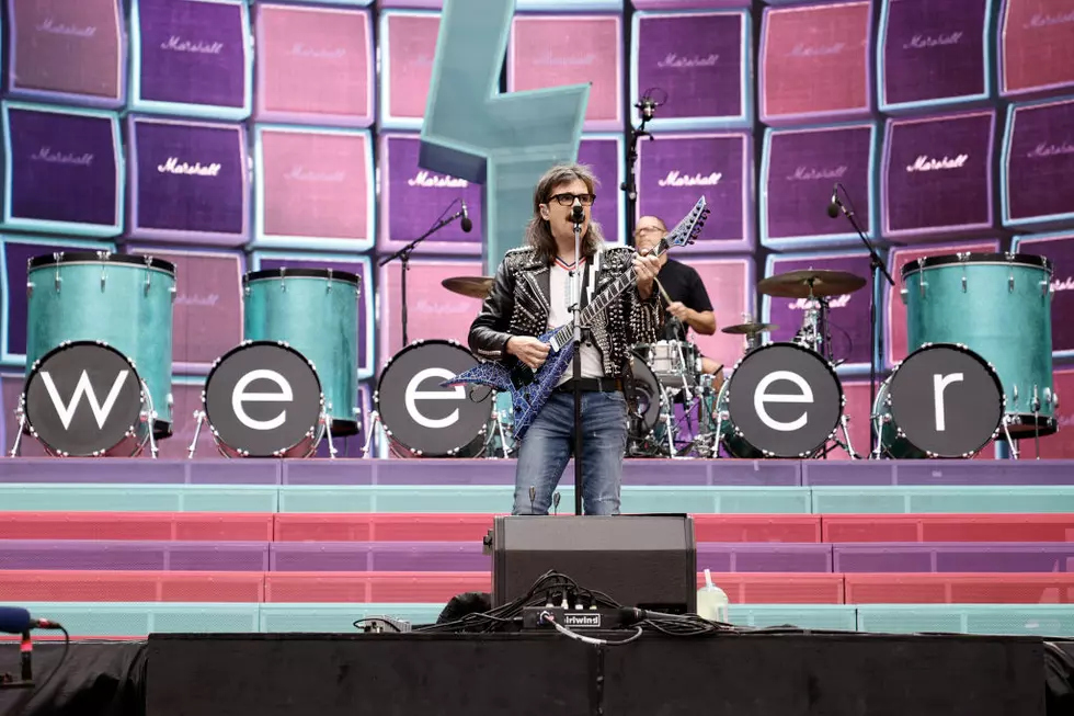 Weezer’s 2026 Tour Is Coming to Grand Casino Arena in St. Paul